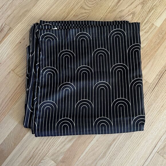 Elegant Black  And Silver Arches Art Deco Glam Polyester Shower Curtain Fun - Picture 1 of 6